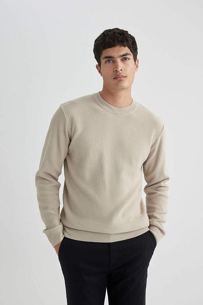 DeFacto Standard Fit Normal Cut Crew Neck Basic Plain Knitwear Sweater B7763Ax24Sp