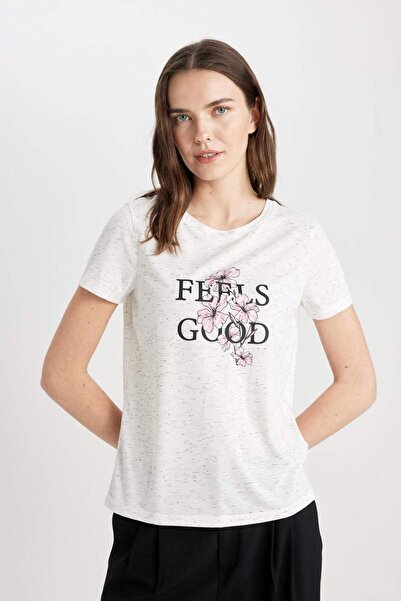 DeFacto Regular Fit Crew Neck Květinové tričko s krátkým rukávem C2114AX24SP