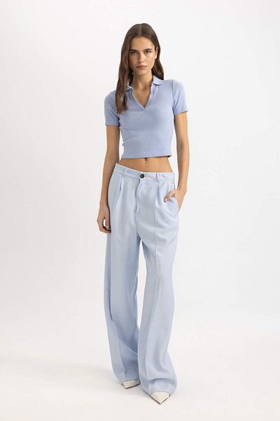 DeFacto Slim Fit Slim Fit Crop Tričko Polokošile s krátkým rukávem C4076AX24SP