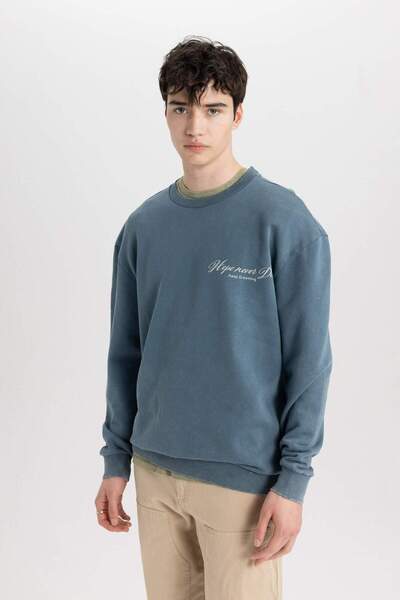 DeFacto Comfort Regular Fit Rahat Kalıp Bisiklet Yaka Sırt Baskılı Sweatshirt C1665AX24SP