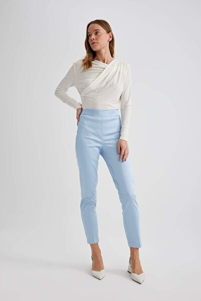 DeFacto Sigaret Saten Kumaş Pantolon Normal Bel Basic Düz Beli Lastikli Düz Paça J8743AZ24SM