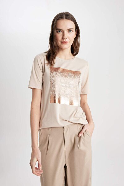 DeFacto Tričko Regular Fit Crew Neck Shawl se vzorem s krátkým rukávem C2108AX24SP