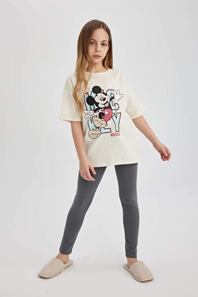 DeFacto Girls' Disney Mickey & Minnie Pajamas Set Oversize Wide Fit Crew Neck Short Sleeve Top Uzu