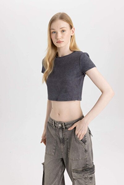 DeFacto Cool Fitted Washed Faded Effect Basic Short Sleeve T-Shirt B9295Ax24Sm