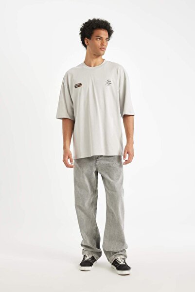 DeFacto %100 Pamuk Loose Fit Bisiklet Yaka Sırt Baskılı Kısa Kollu Tişört B8950AX24SM