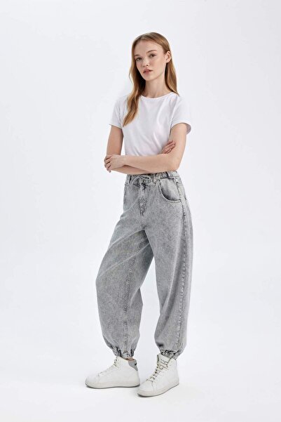 DeFacto Jogger Fit Yüksek Bel Bilek Boy Jean Yıkamalı Pantolon C1319AX24SP
