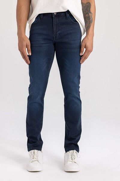 DeFacto Pantaloni de jeans Pedro Slim Fit Narrow Fit, talie obișnuită, cu picioare înguste C3905AX24SP