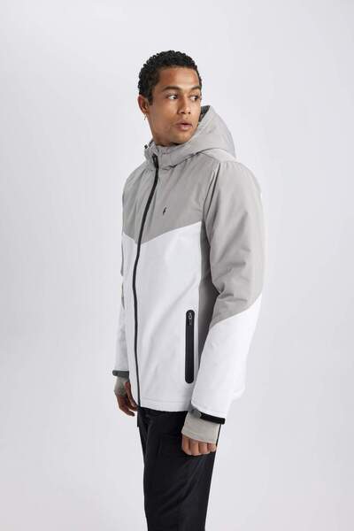 DeFacto DeFactoFit kabáty Vodoodpudivé Větruodolné Slim Fit Slim Fit Kapsa na zip s kapucí Ribana B2303AX