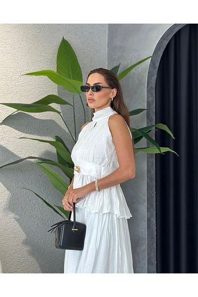 Afiş Butik White Halter Neckline Gold Detailed Blouse Skirt