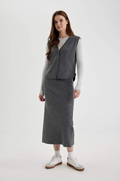 DeFacto Maxi sukně Regular Fit Knitwear C1705AX24SP