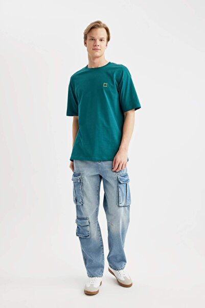 DeFacto Comfort Regular Fit Άνετη εφαρμογή Crew Neck με εμπριμέ κοντομάνικο μπλουζάκι B5333AX24SP