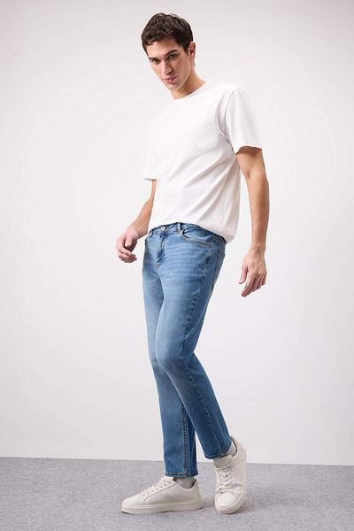DeFacto Pedro Slim Fit Narrow Fit Regular Waist Narrow Leg Jean Pants 25K801T03227