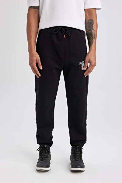 DeFacto Fit Standard Fit Double Pocket Jogger Sweatpants B4487Ax24Sp