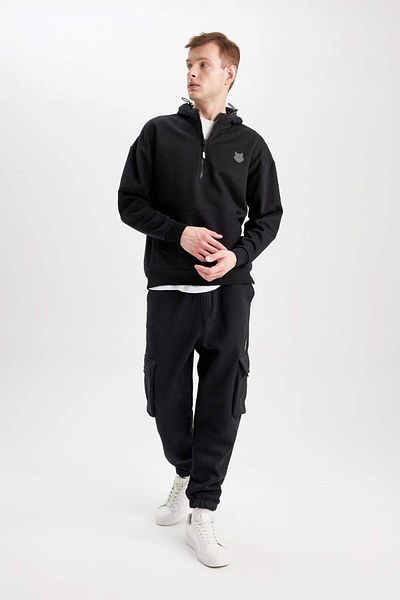 DeFacto Sportnadrág Oversize széles szabású, rugalmas lábú, teherzsebekkel B8130AX23CW