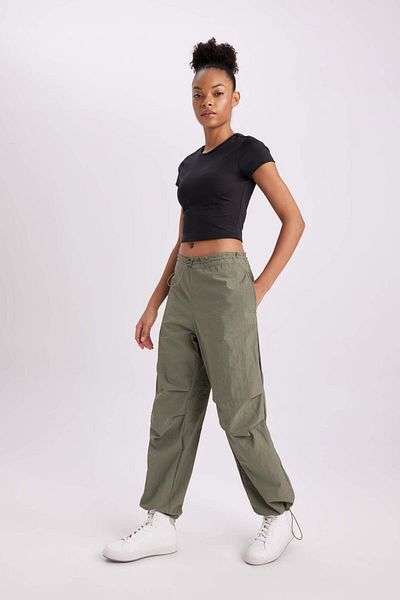 DeFacto Oversize Fit Parachute Pants - Wide Fit, Standard Size B6367Ax23Wn