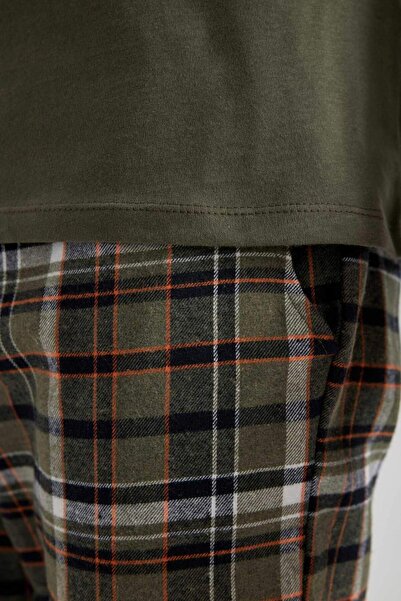 DeFacto Regular Fit Uzun Kollu Flanel Pijama Takımı B2450AX23WN