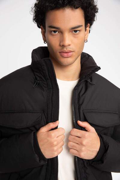 DeFacto Voděodpudivý péřový kabát Slim Fit Slim Fit Stojací límec na zip Dvojitá kapsa A3662ax23wn