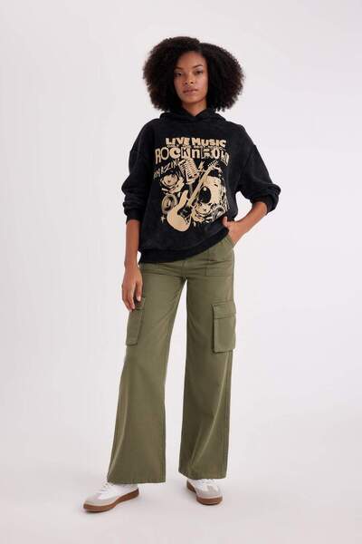 DeFacto Oversize Wide Fit Back Printed Hooded Washable Faded Effect Sweatshirt B7281Ax23Wn