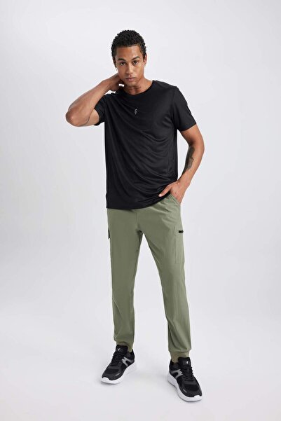 DeFacto Fit Jogger Eşofman Altı Standart Fit Kargo Cepli Dokuma Beli Paçası Lastikli B2779ax23au