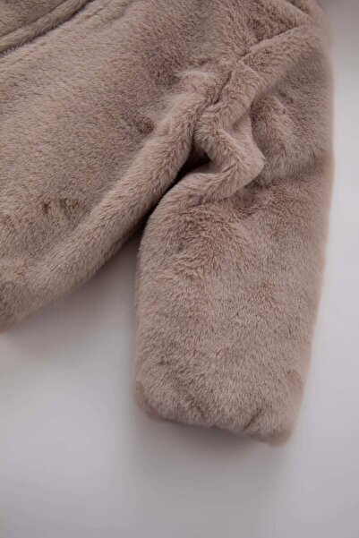 DeFacto Kız Bebek Kapüşonlu Pelüş Mont A2467A523AU