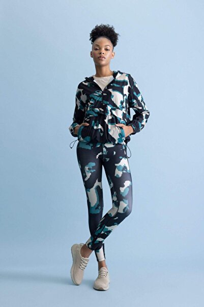 DeFacto DeFactoFit Loose Fit Kamuflaj Desenli Kapüşonlu Sporcu Sweatshirt B2696AX23AU