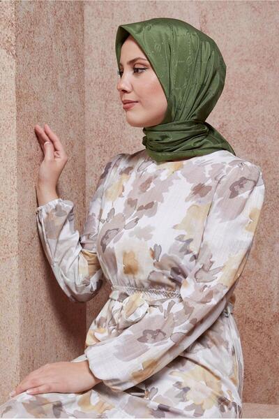 Alvina Eșarfă cu monogramă ALVINA 8442 - Design convenabil și elegant