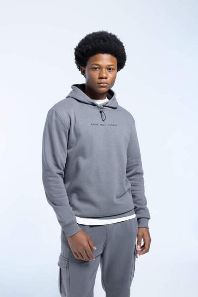 DeFacto DeFactoFit Standart Fit Kapüşonlu Baskılı Sweatshirt Z5501AZ23AU
