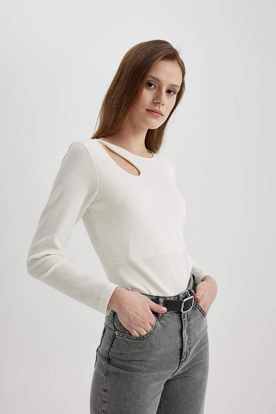 DeFacto Slim Fit Slim Fit Crew Neck Trubkové tričko s dlouhým rukávem B3760AX23AU
