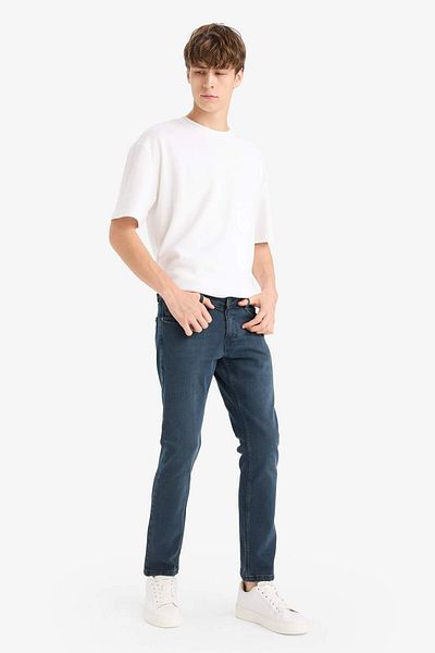 DeFacto Pedro Slim Fit, model îngust, talie normală, pantaloni de jeans cu picioare înguste R8791AZ23AU