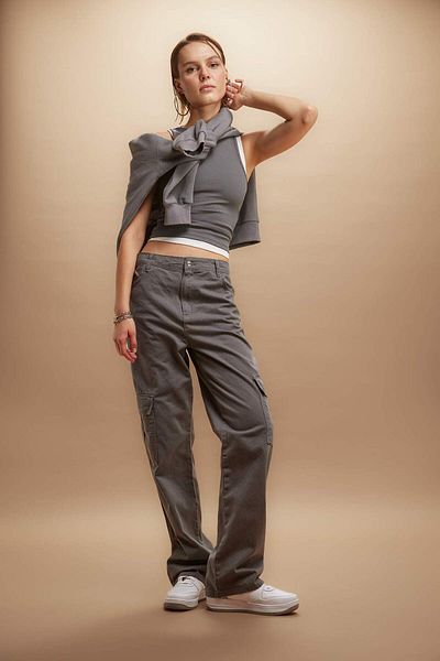 DeFacto Pantaloni din Gabardină Coool Straight Fit cu buzunare cargo talie înaltă B0458AX23AU