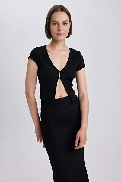 DeFacto Κοντομάνικο μπλουζάκι με λαιμόκοψη V A9277AX23SM