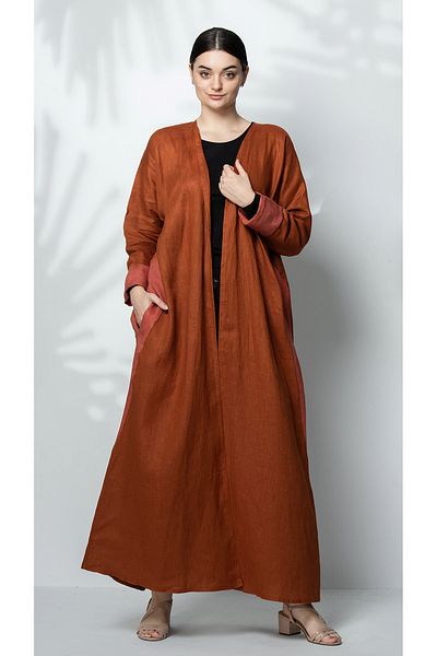 outline Al-Afaq Abaya is environmentally friendly.