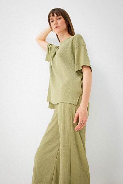 DeFacto Regular Fit Crew Neck Tričko s krátkým rukávem Z9487AZ23SP