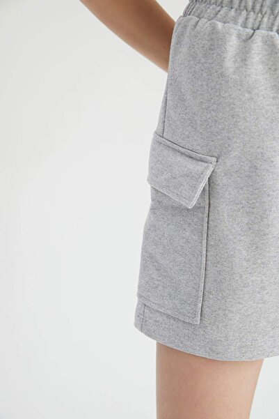 DeFacto Regular Fit Cargo zsebes rövidnadrág Y0102AZ23SM