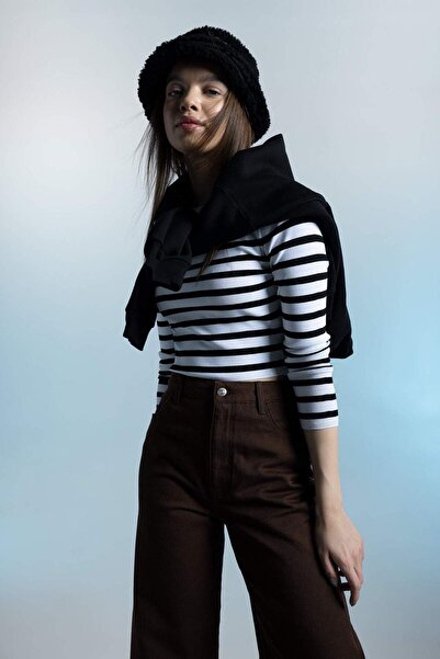 DeFacto Slim Fit Sweter z golfem i prążkami A5953AX23SP