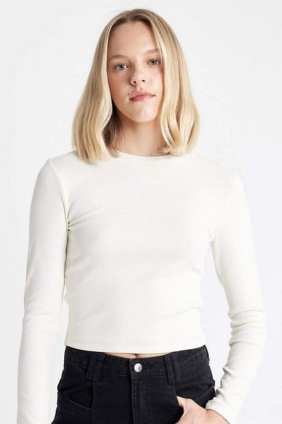 DeFacto Fitted Crew Neck Ribbed Camisole Long Sleeve T-Shirt Y9870Az23Sp