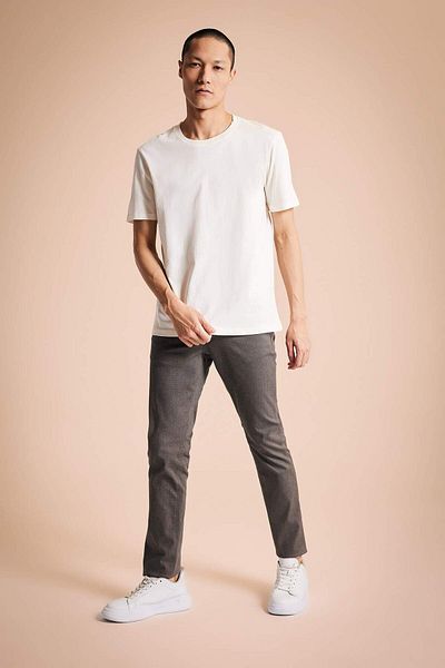DeFacto Regular Fit Crew Neck Basic Short Sleeve 100% Cotton T-Shirt M7666Az23Sp