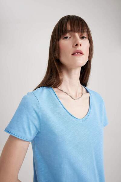 DeFacto Μπλουζάκι με κανονική εφαρμογή V λαιμόκοψη κοντό μανίκι 100% βαμβάκι K1507AZ22SM