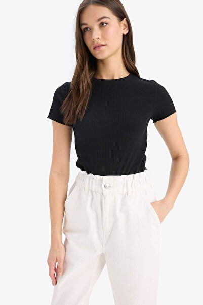 DeFacto Slim Fit Bisiklet Yaka Kısa Kollu Tişört K7064AZ22SM