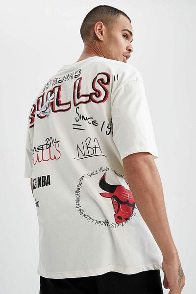 DeFacto Fit Nba Chicago Bulls Licensed Oversize Fit Crew Neck 100% Cotton T-shirt