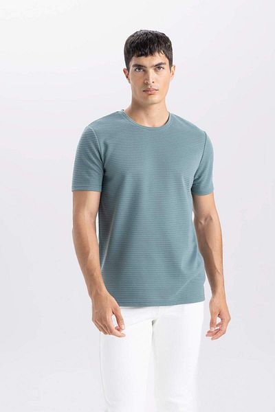 DeFacto Slim Fit Slim Fit Crew Krátký rukáv Základní jednobarevné tričko M6608AZ21SP
