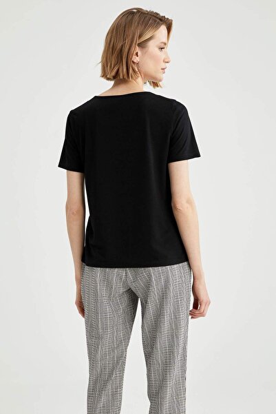 DeFacto Regular Fit V Yaka Basic Kısa Kollu Siyah Tişört K5057AZ21SP