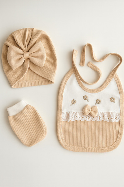 mia mia Newborn Lace Collared Baby Girl 5-Piece Boxed Set