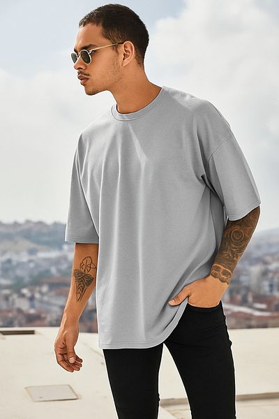 BENROMA 1 T-Shirt Is a Gift for Purchases of 6 or More in the Cart - Oversize T-Shirt