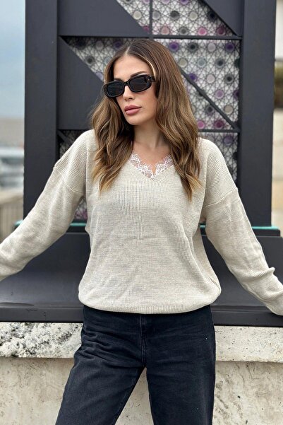 NEW LAVİVA Women's Beige V-Neck, Lace Detailed Long Sleeve Soft Textured Knit...