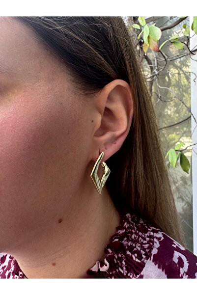 MODA Geometrik Formlu Gold Renk Modern Tasarım Kadın Küpe