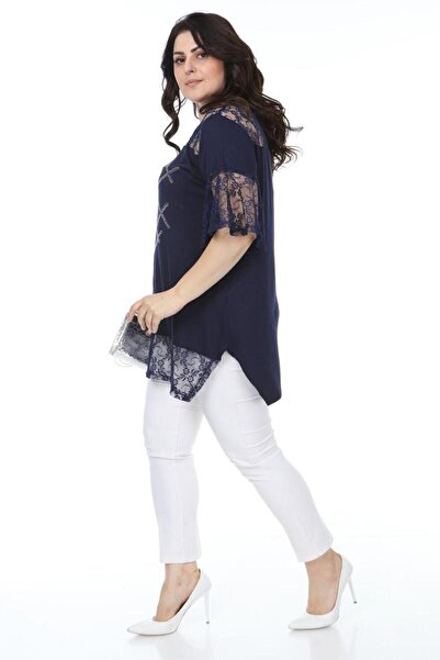 Kheos Μπλούζα με δαντέλα με στάμπα πέτρας - Λεπτομέρεια γιακά και μανίκι