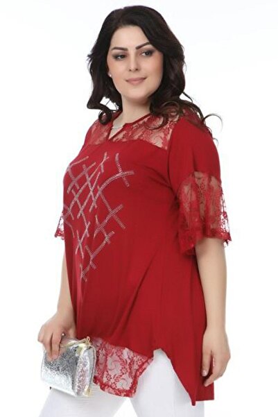 Kheos Stone Printed Lace Detailed V-Neck Short Sleeve Slit Tunic on the Front