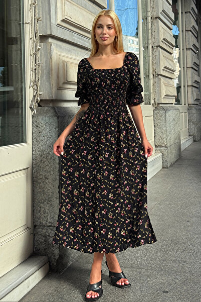 VAGGON Γυναικείο φόρεμα με μαύρο φλοράλ σχέδιο με λαιμόκοψη Madonna και ραφές Vs00368