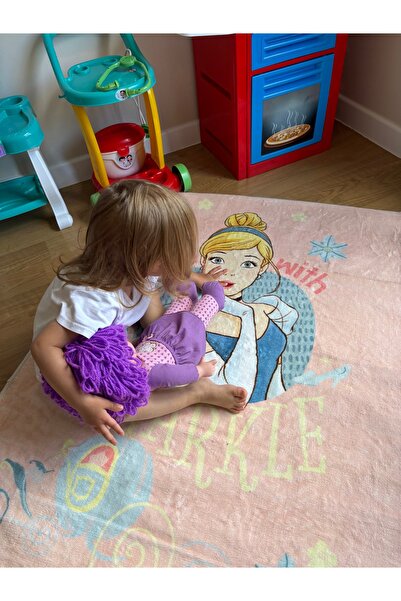 Taç Lisanslı Polyester Cindrella Sparkle Halı Çok Renkli